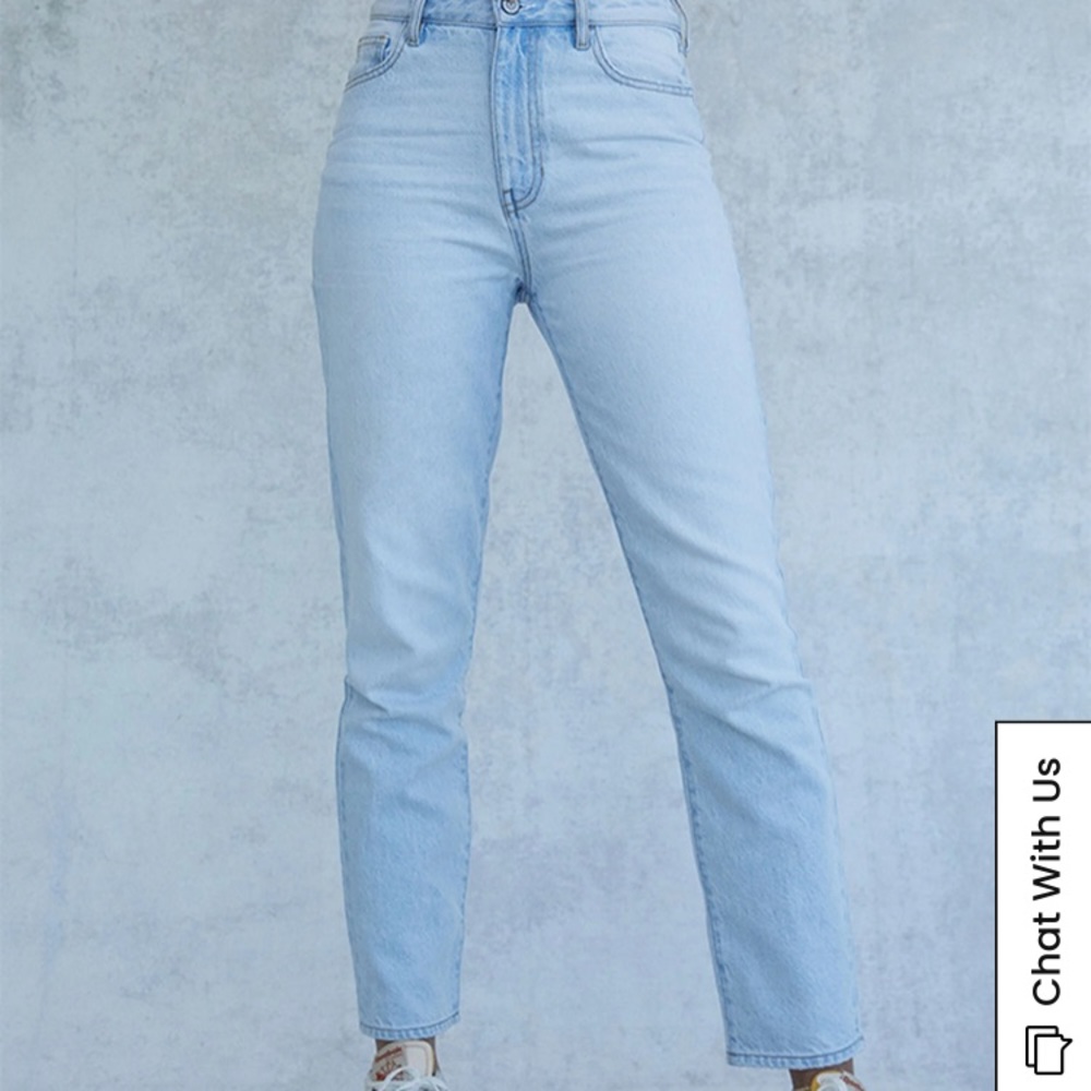 New PacSun Mom jeans Sz 28
